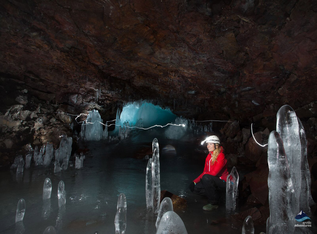 Underworld-Caving-Lava-tube-Iceland