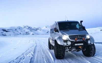 Snowmobiling-Langjokull-Glacier-Iceland