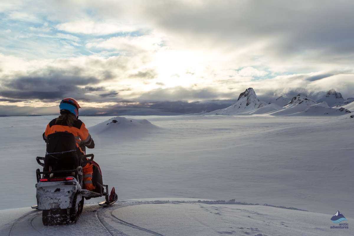 Snowmobiling-tour-Langjokull-glacier-Iceland